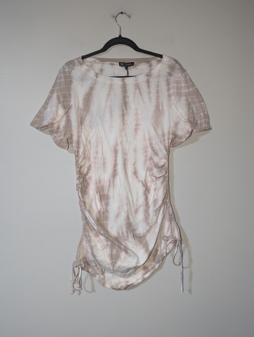 L NWT DG2 Diane Gilman Tie Dye Ruched Side Tee